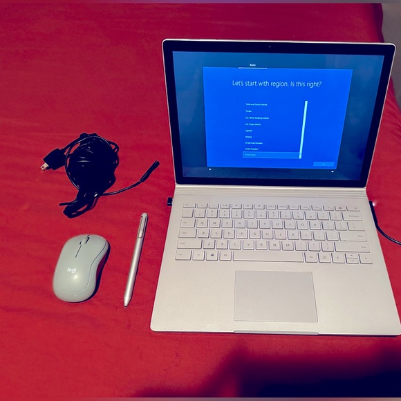 Microsoft Surfacebook 1